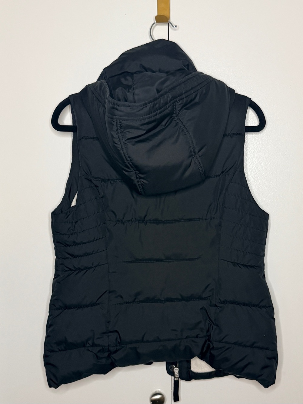 Abercrombie & Fitch Vintage Black Puffer Vest - Picture 7 of 7